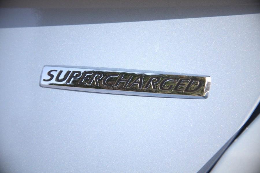  Jaguar XF 2008 года  (фото 157 из 175)
